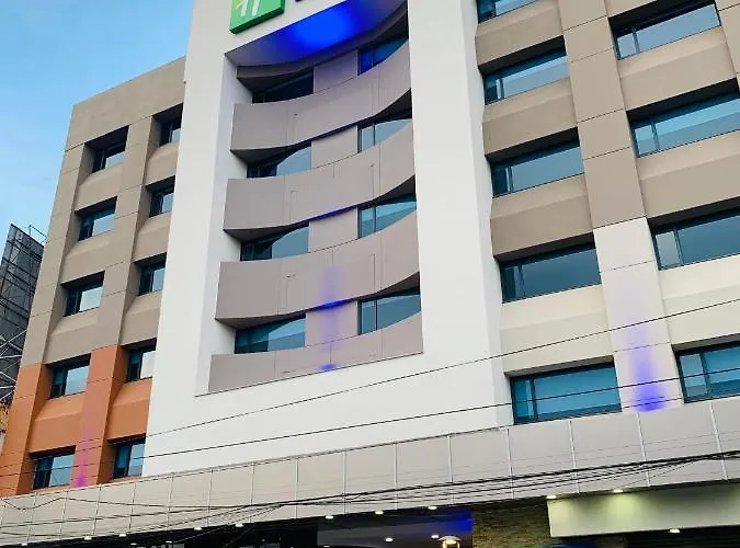 萨米尔广场酒店
